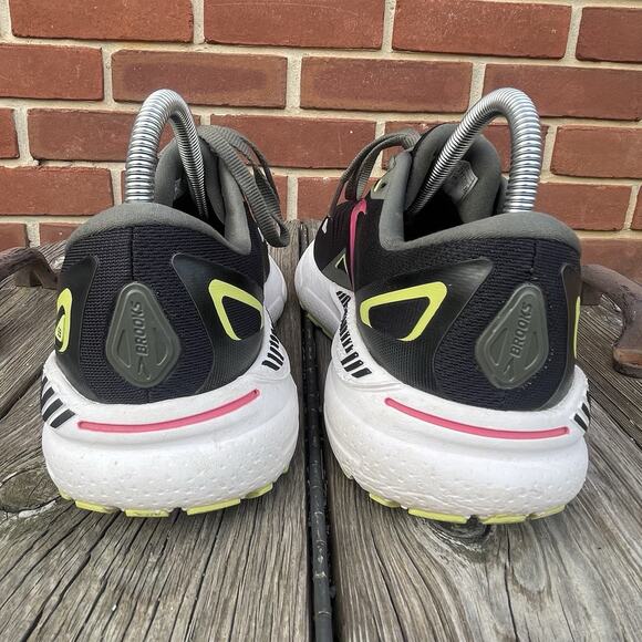 Brooks Adrenaline GTS 23 Women’s Running Shoes Size 9 Black Pink Sneakers - Picture 4 of 10